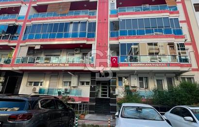 Karşıyaka Yalı Mahallesi’nde  3+1 Ebeveyn Banyolu Kiralık Daire