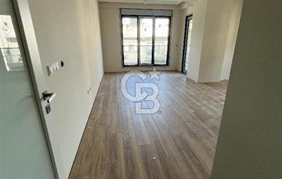 Üsküdar Barbaros Satılık Daire Sıfır Sitede 2+1 Ebeveynli