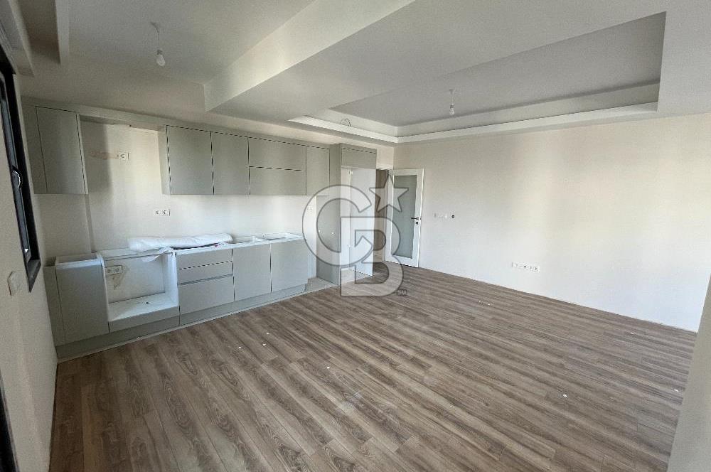 Üsküdar Barbaros Satılık Daire Sıfır Sitede 2+1 Ebeveynli