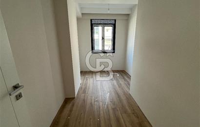 Üsküdar Barbaros Satılık Daire Sıfır Sitede 2+1 Ebeveynli