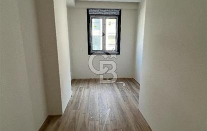Üsküdar Barbaros Satılık Daire Sıfır Sitede 2+1 Ebeveynli