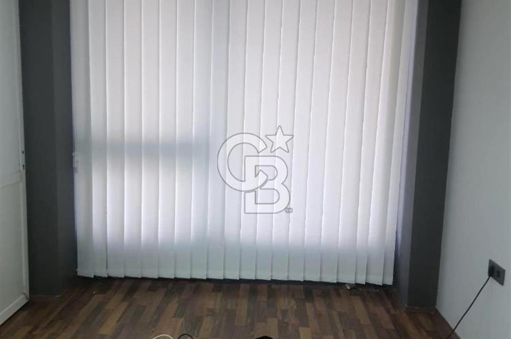 BALÇOVA KORUTÜRK MAHALLESİNDE HASTANELERE YAKIN KİRALIK DÜKKAN