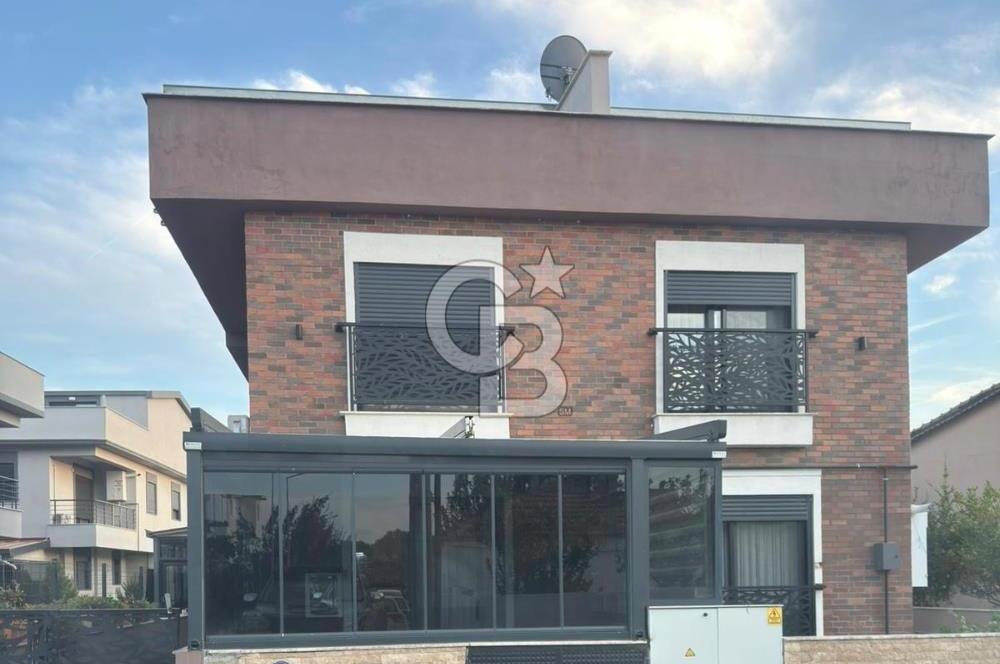 Aliağa Şakran'da 165m2 Müstakil Kış Bahçeli Satılık 3+1 Villa