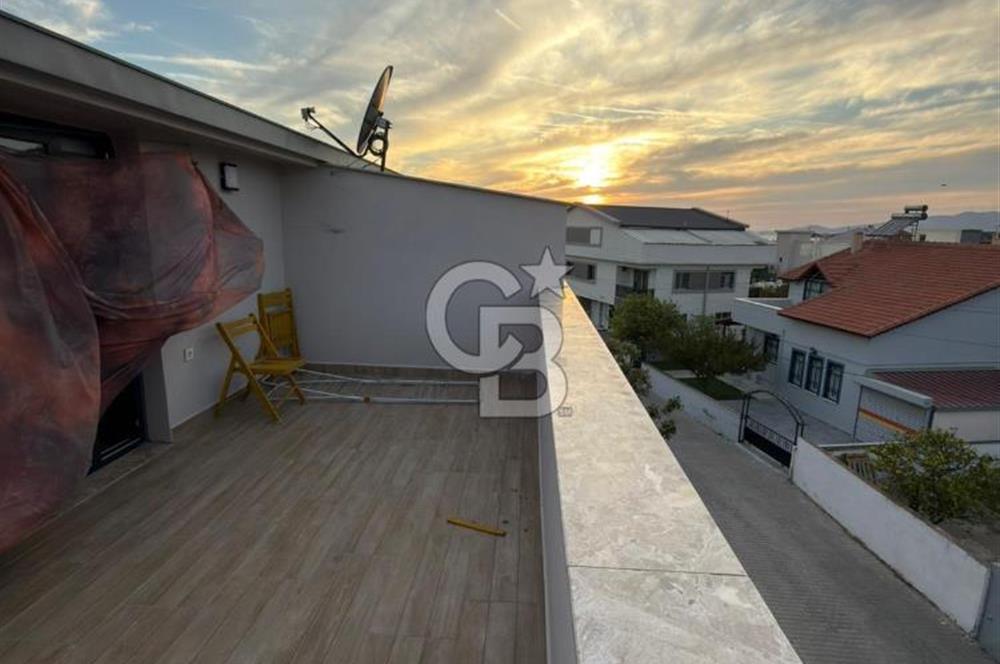 Aliağa Şakran'da 165m2 Müstakil Kış Bahçeli Satılık 3+1 Villa