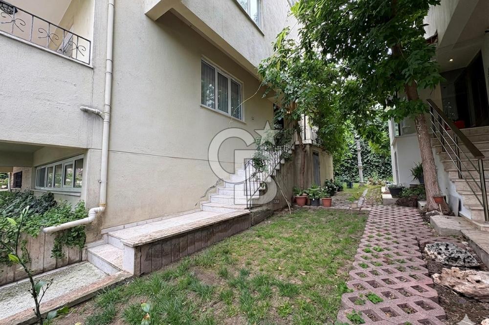 bağbaşında Satılık 5+2 Site İçerisinde Havuzlu Fourlex Villa