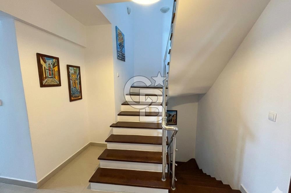 bağbaşında Satılık 5+2 Site İçerisinde Havuzlu Fourlex Villa