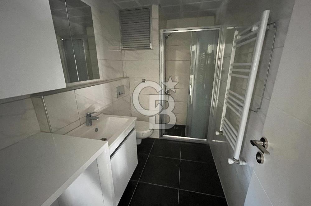 Karşıyaka Merkezde Yeni Binada Kiralık 1+1 Köşe Daire