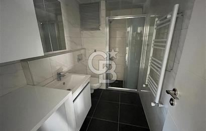 Karşıyaka Merkezde Yeni Binada Kiralık 1+1 Köşe Daire