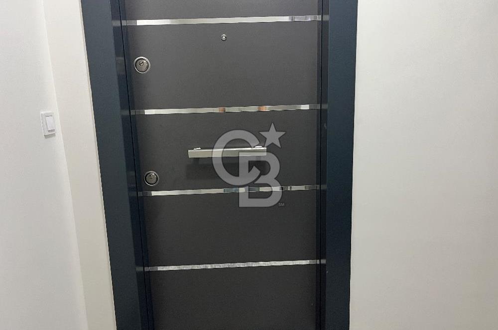 Karşıyaka Merkezde Yeni Binada Kiralık 1+1 Köşe Daire