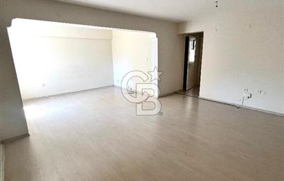  Alsancak’ta Araçsız Yaşam Keyfi Sunan Kordon’a Yürüme Mesafesinde Kiralık 2+1 Daire