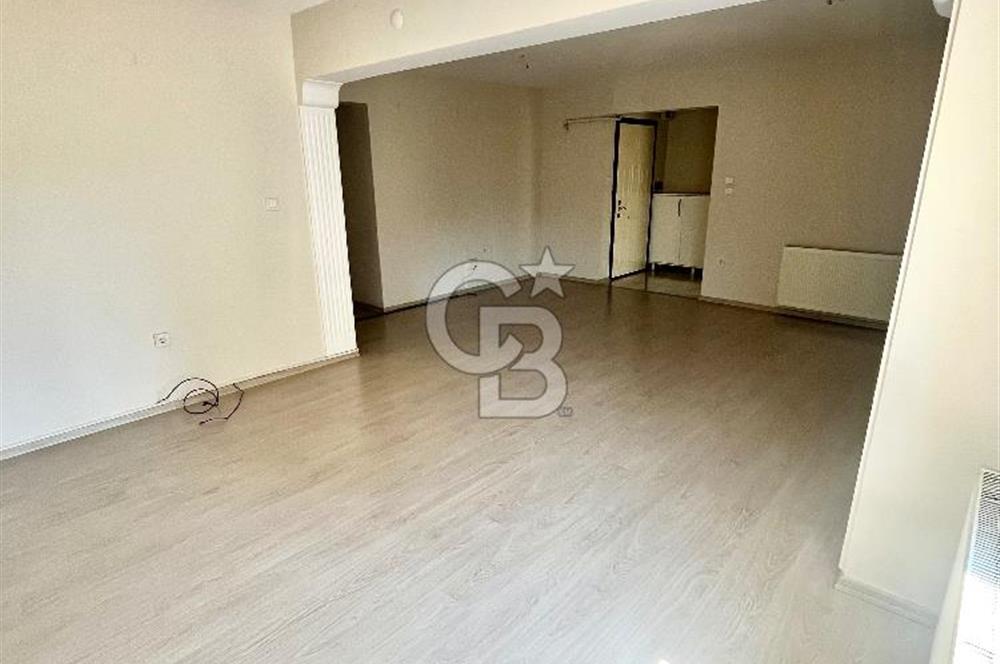  Alsancak’ta Araçsız Yaşam Keyfi Sunan Kordon’a Yürüme Mesafesinde Kiralık 2+1 Daire