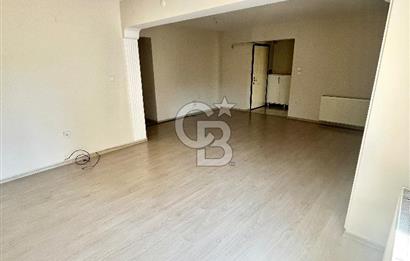  Alsancak’ta Araçsız Yaşam Keyfi Sunan Kordon’a Yürüme Mesafesinde Kiralık 2+1 Daire