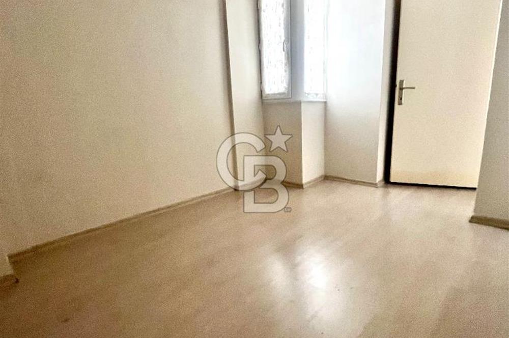  Alsancak’ta Araçsız Yaşam Keyfi Sunan Kordon’a Yürüme Mesafesinde Kiralık 2+1 Daire