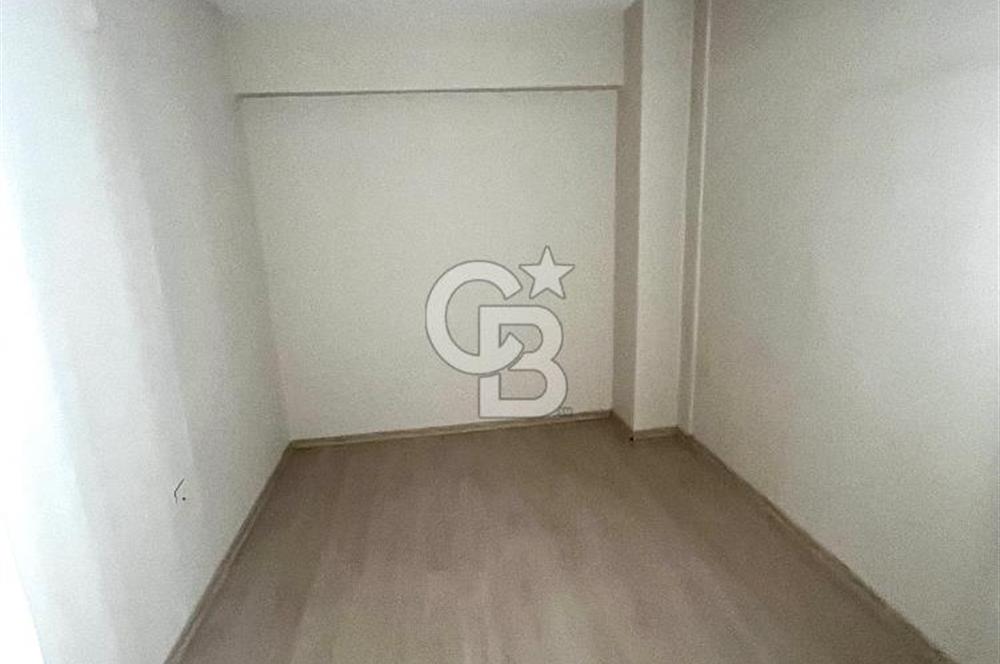  Alsancak’ta Araçsız Yaşam Keyfi Sunan Kordon’a Yürüme Mesafesinde Kiralık 2+1 Daire