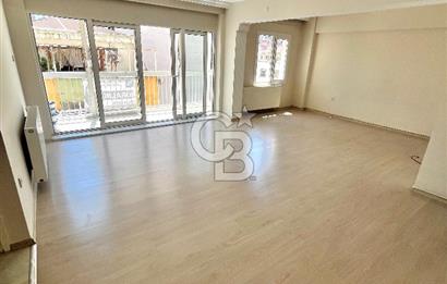  Alsancak’ta Araçsız Yaşam Keyfi Sunan Kordon’a Yürüme Mesafesinde Kiralık 2+1 Daire