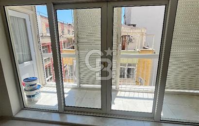  Alsancak’ta Araçsız Yaşam Keyfi Sunan Kordon’a Yürüme Mesafesinde Kiralık 2+1 Daire