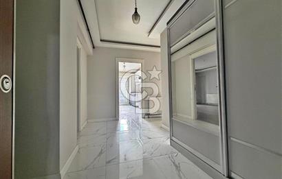 TEK BLOKLU SİTEDE CADDE YAKINI YÜKSEK KATTA 3+1 FIRSAT DAİRE