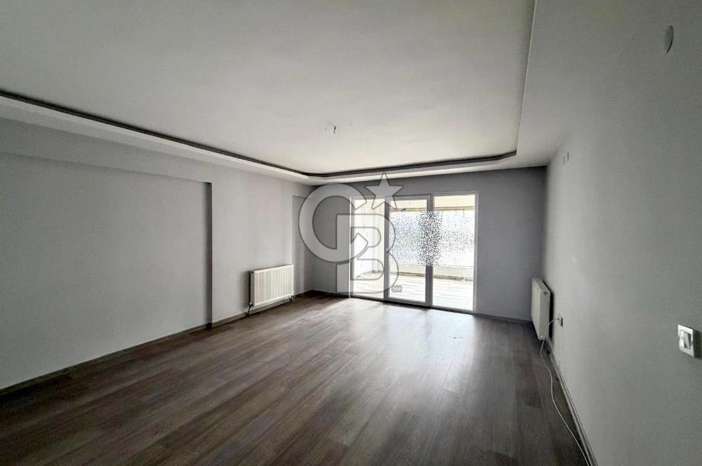 TEK BLOKLU SİTEDE CADDE YAKINI YÜKSEK KATTA 3+1 FIRSAT DAİRE