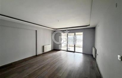 TEK BLOKLU SİTEDE CADDE YAKINI YÜKSEK KATTA 3+1 FIRSAT DAİRE