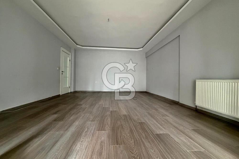 TEK BLOKLU SİTEDE CADDE YAKINI YÜKSEK KATTA 3+1 FIRSAT DAİRE