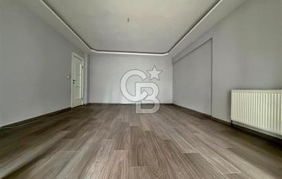 TEK BLOKLU SİTEDE CADDE YAKINI YÜKSEK KATTA 3+1 FIRSAT DAİRE