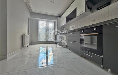 TEK BLOKLU SİTEDE CADDE YAKINI YÜKSEK KATTA 3+1 FIRSAT DAİRE