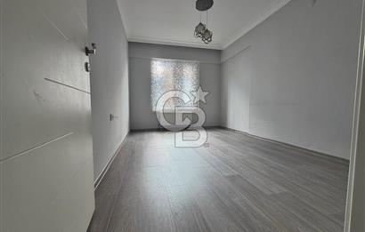 TEK BLOKLU SİTEDE CADDE YAKINI YÜKSEK KATTA 3+1 FIRSAT DAİRE