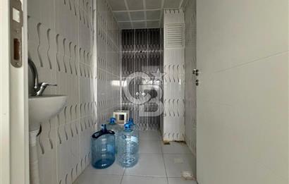 TEK BLOKLU SİTEDE CADDE YAKINI YÜKSEK KATTA 3+1 FIRSAT DAİRE