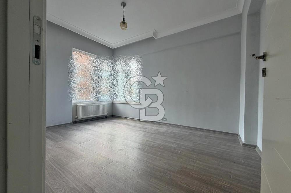 TEK BLOKLU SİTEDE CADDE YAKINI YÜKSEK KATTA 3+1 FIRSAT DAİRE