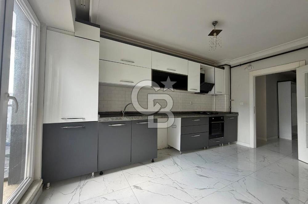 TEK BLOKLU SİTEDE CADDE YAKINI YÜKSEK KATTA 3+1 FIRSAT DAİRE