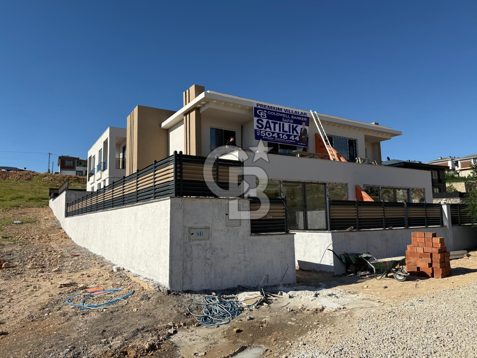 COLDWELL BANKER SAFİR'den TECDE de SATILIK BAHÇESARAY VİLLALARI