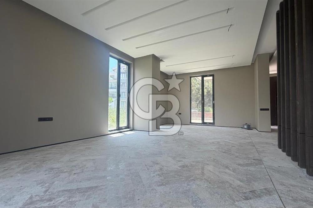 Yaşamkent Merkezde Satılık Lüks 5+1 Villa