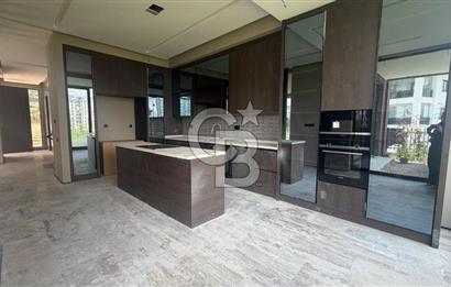 Yaşamkent Merkezde Satılık Lüks 5+1 Villa