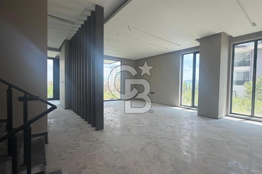 Yaşamkent Merkezde Satılık Lüks 5+1 Villa