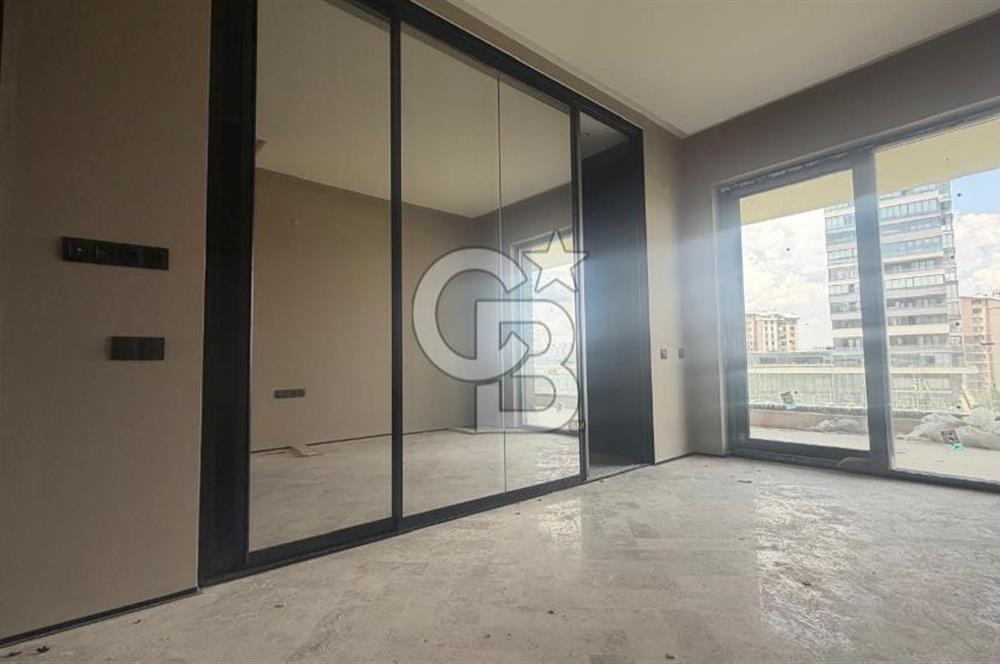 Yaşamkent Merkezde Satılık Lüks 5+1 Villa