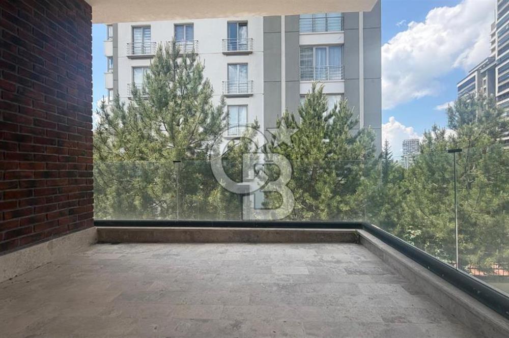Yaşamkent Merkezde Satılık Lüks 5+1 Villa