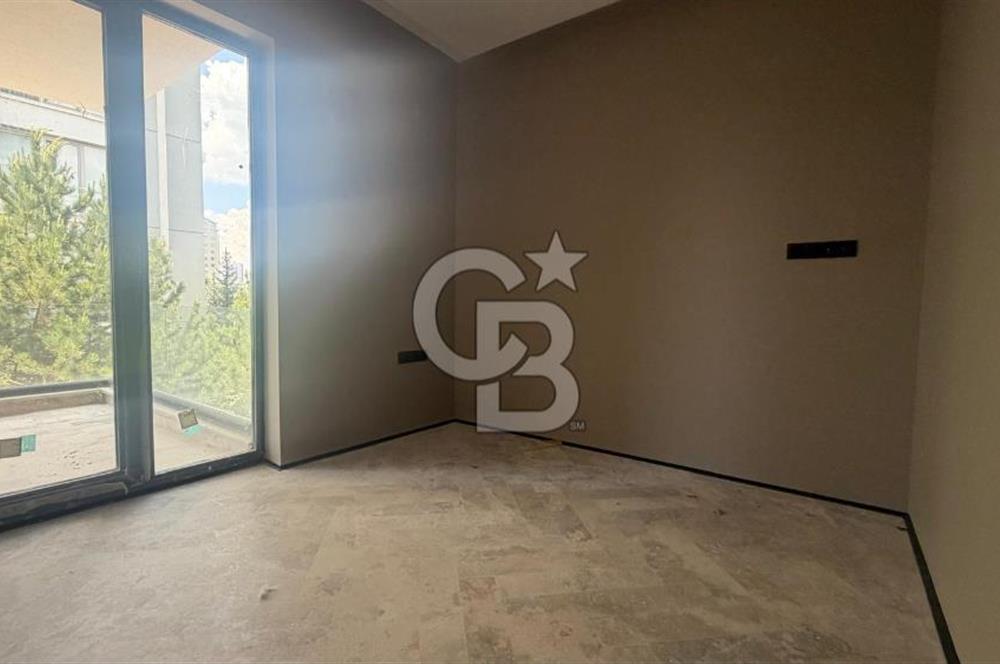 Yaşamkent Merkezde Satılık Lüks 5+1 Villa