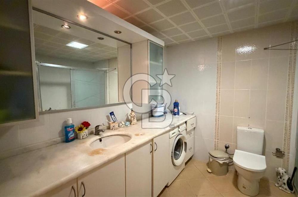 KARŞIYAKA YÜKSEK VADİ EVLERİNDE SATILIK PRESTİJLİ 4+1 DAİRE