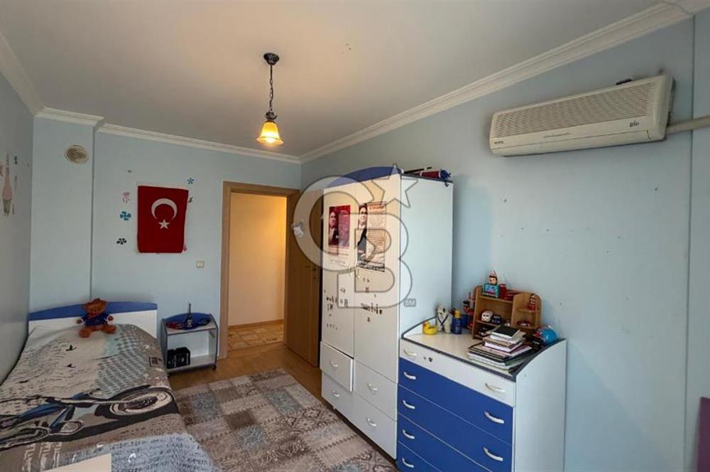 KARŞIYAKA YÜKSEK VADİ EVLERİNDE SATILIK PRESTİJLİ 4+1 DAİRE