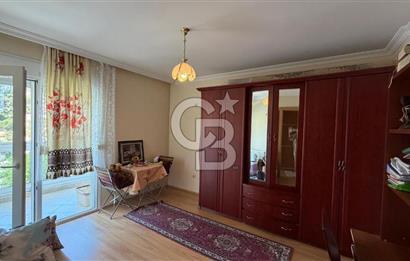 KARŞIYAKA YÜKSEK VADİ EVLERİNDE SATILIK PRESTİJLİ 4+1 DAİRE