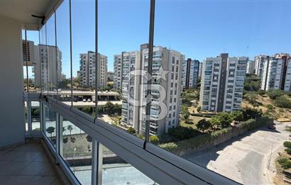KARŞIYAKA YÜKSEK VADİ EVLERİNDE SATILIK PRESTİJLİ 4+1 DAİRE