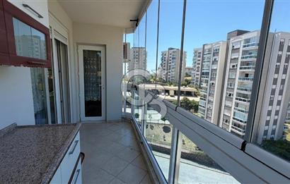 KARŞIYAKA YÜKSEK VADİ EVLERİNDE SATILIK PRESTİJLİ 4+1 DAİRE