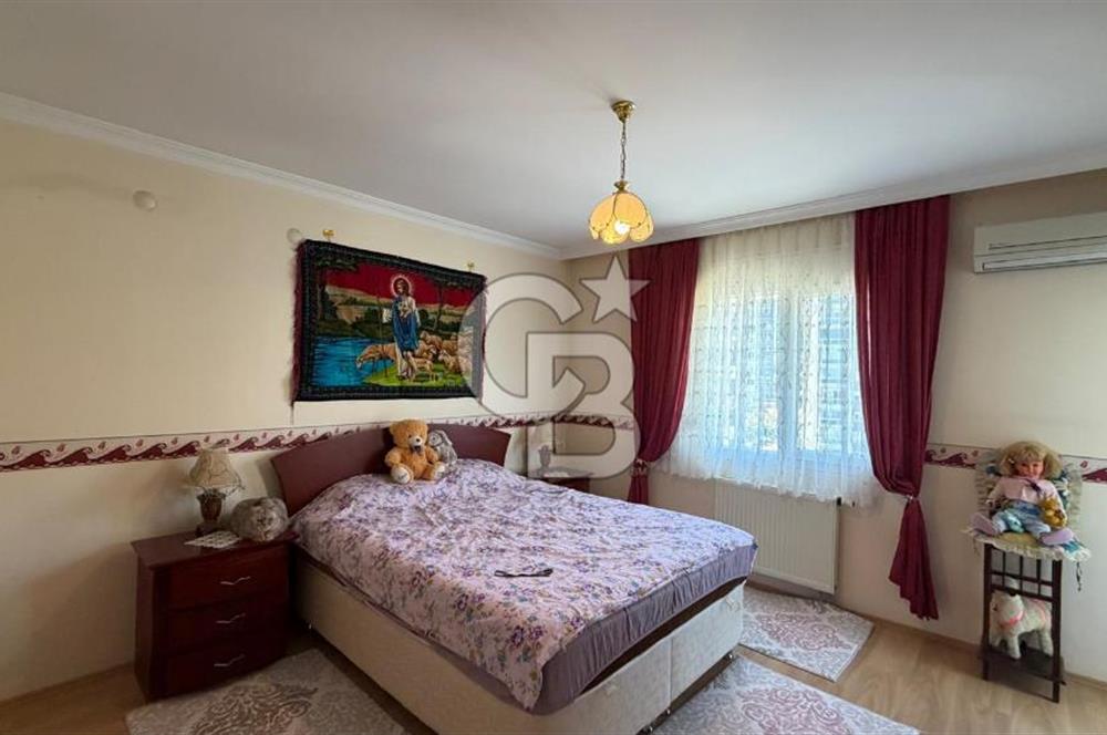 KARŞIYAKA YÜKSEK VADİ EVLERİNDE SATILIK PRESTİJLİ 4+1 DAİRE
