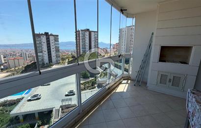 KARŞIYAKA YÜKSEK VADİ EVLERİNDE SATILIK PRESTİJLİ 4+1 DAİRE