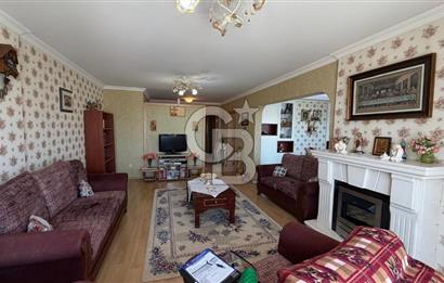 KARŞIYAKA YÜKSEK VADİ EVLERİNDE SATILIK PRESTİJLİ 4+1 DAİRE