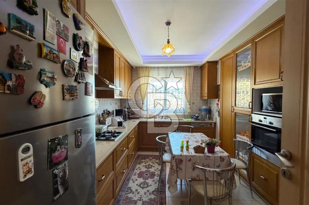 KARŞIYAKA YÜKSEK VADİ EVLERİNDE SATILIK PRESTİJLİ 4+1 DAİRE