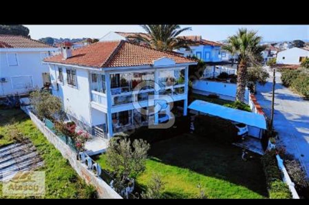 ŞİFNEDE KİRALIK DENİZE YAKIN BAHÇE KATI VİLLA