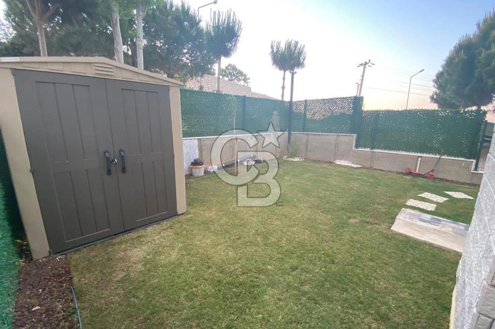 Karaburun Hasseki Mahallesi’nde Deniz Manzaralı 3+1 Satılık Villa 