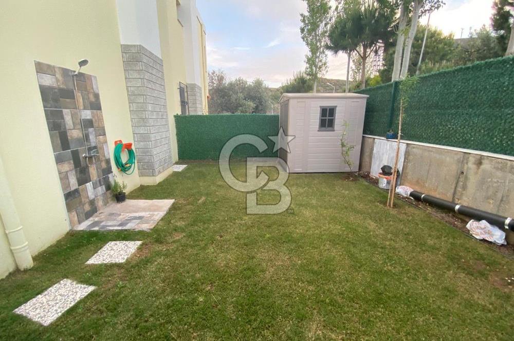 Karaburun Hasseki Mahallesi’nde Deniz Manzaralı 3+1 Satılık Villa 