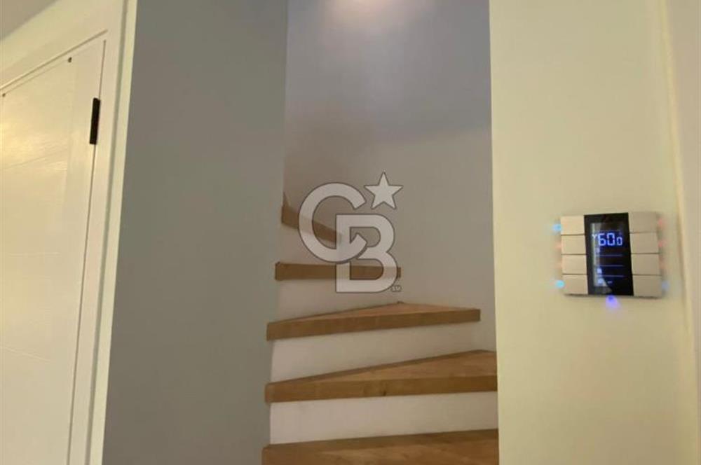 Karaburun Hasseki Mahallesi’nde Deniz Manzaralı 3+1 Satılık Villa 